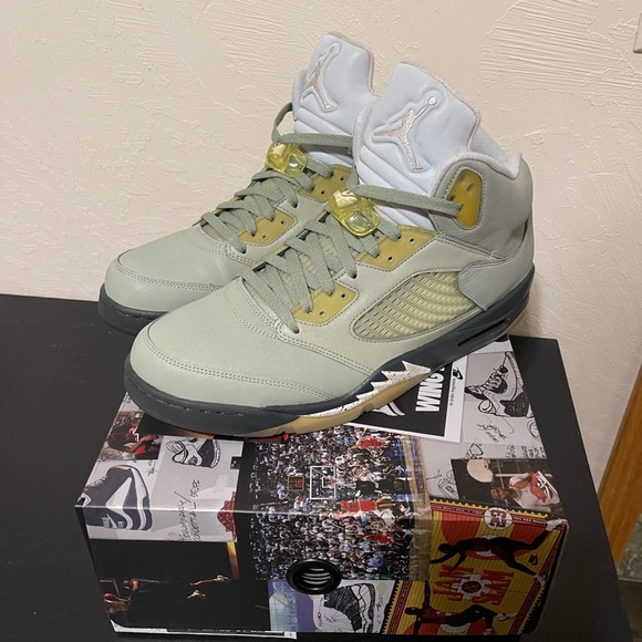 Jordan Retro 5 Jade Horizon - Picture 1 of 8